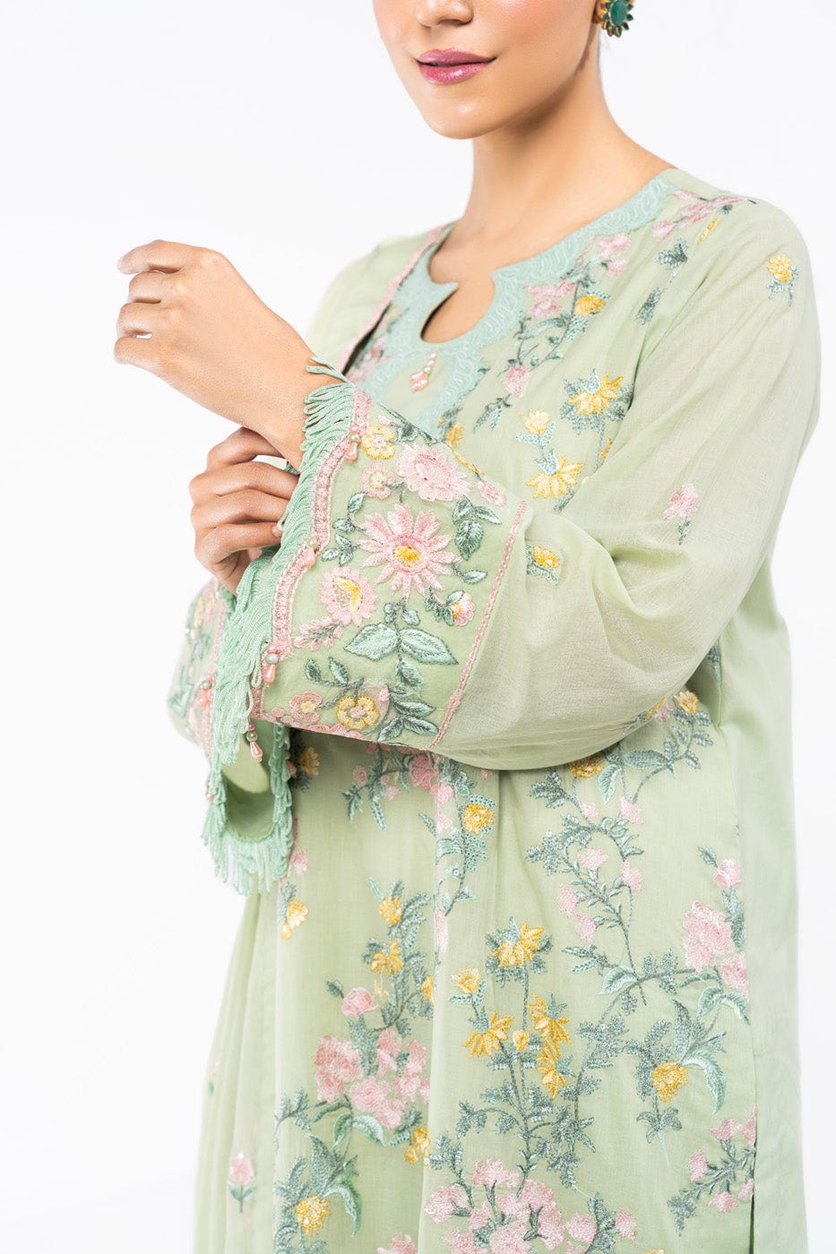 4 Pc Embroidered Lawn Shirt With Embroidered Poly Chiffon Dupatta