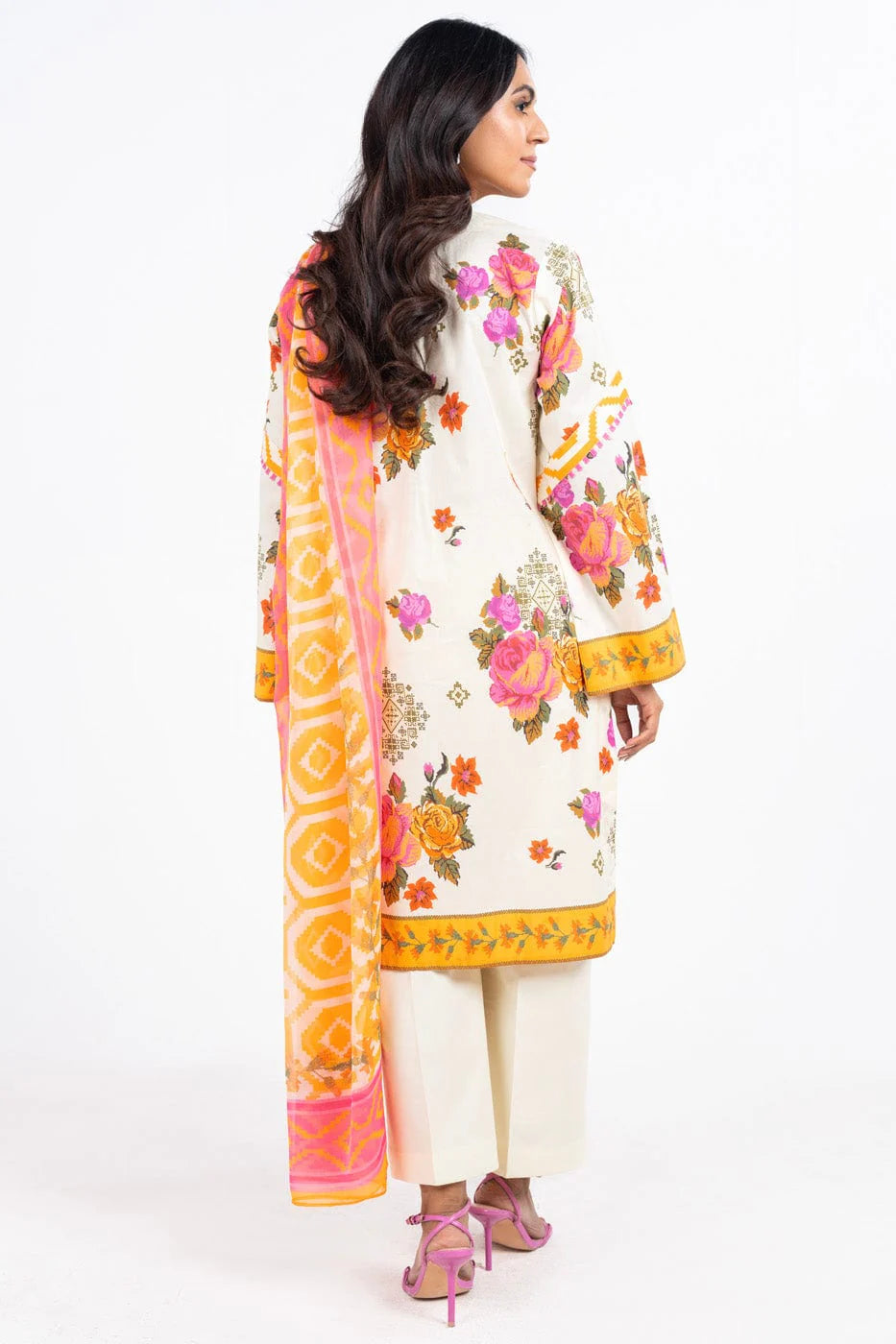 3 Pc Printed Lawn Suit With Poly Chiffon Dupatta