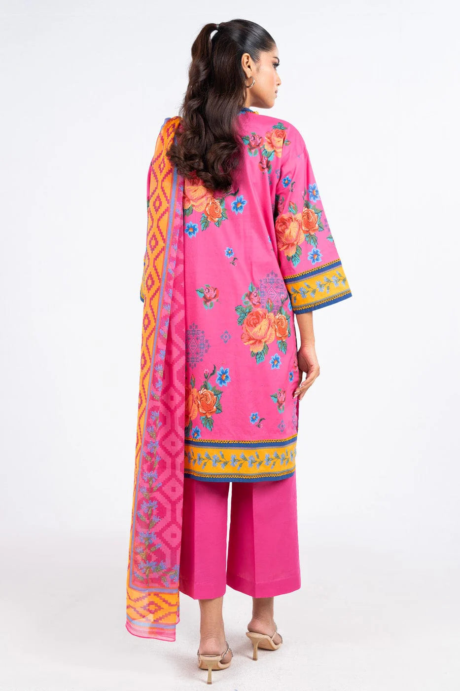 3 Pc Printed Lawn Suit With Poly Chiffon Dupatta