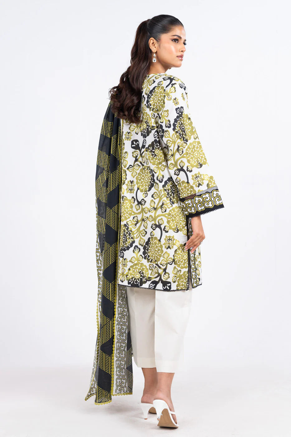 3 Pc Printed Lawn Suit With Lawn Dupatta